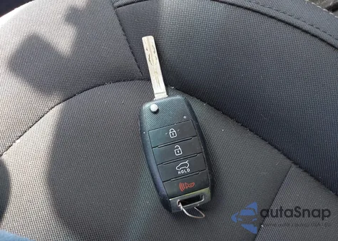 2016 Kia Soul z USA, uszkodzony, nr VIN KNDJN2A26G7338084